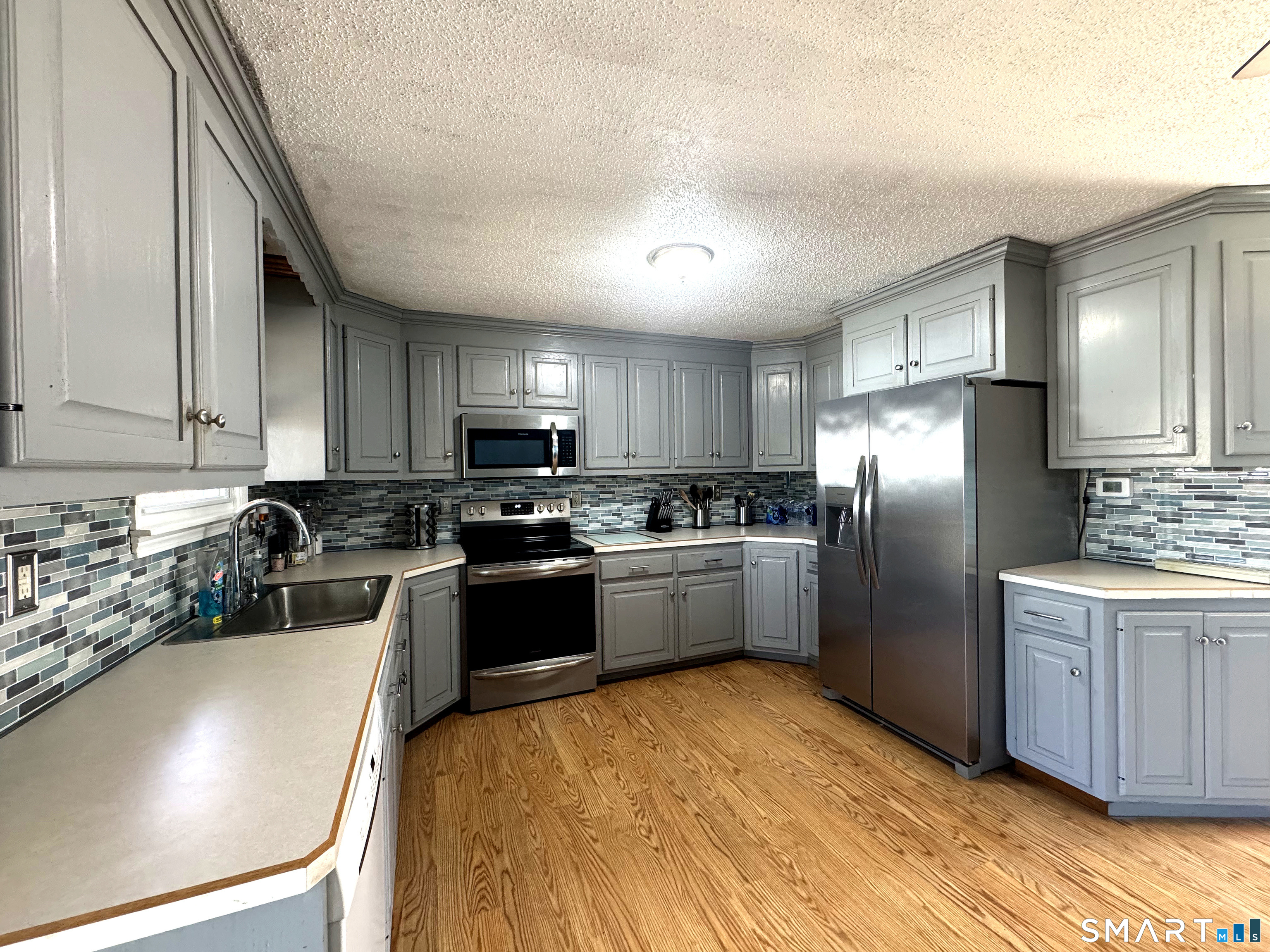 6 Evanoski Lane Plymouth CT 06782