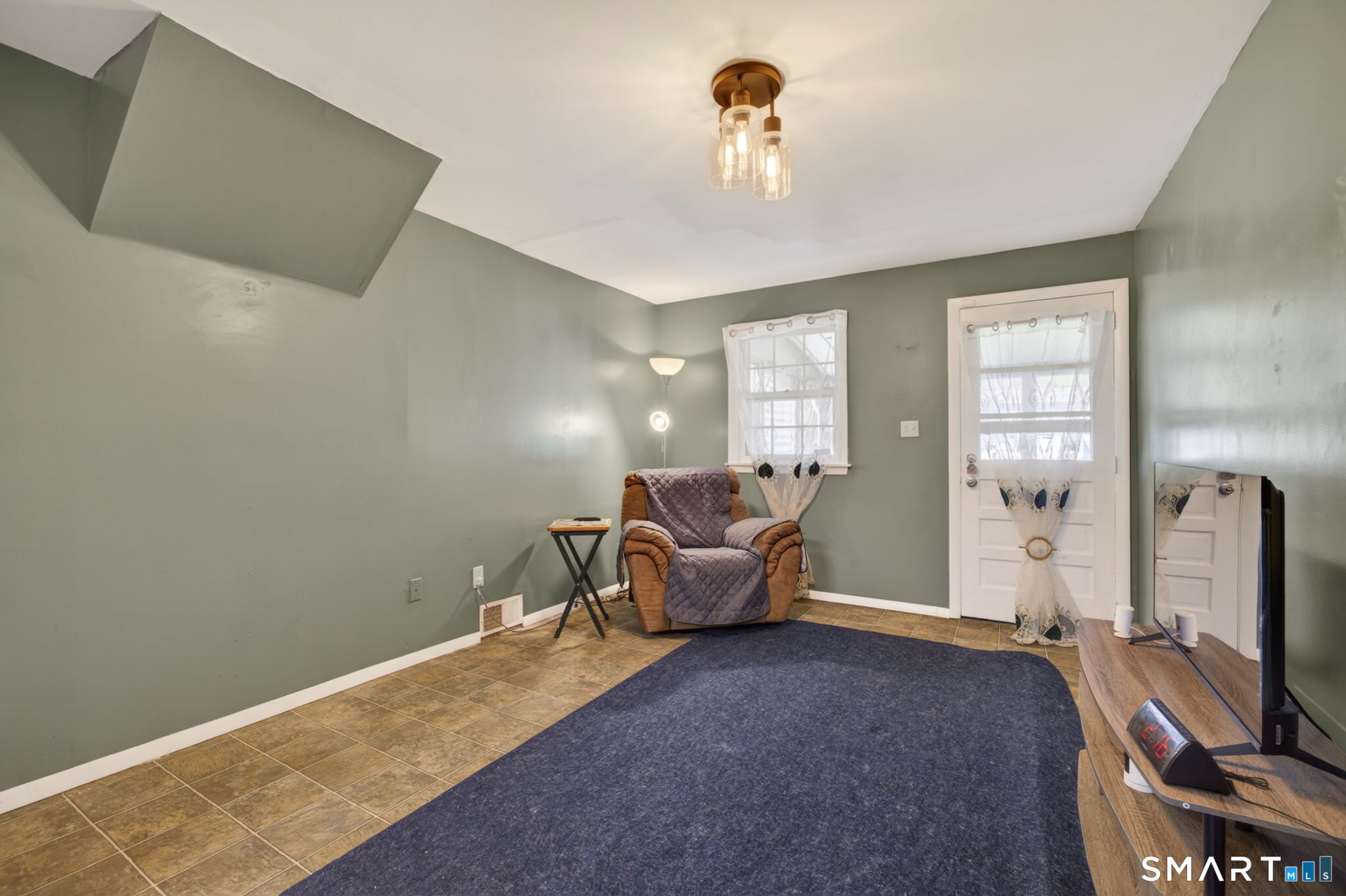 22 Magnolia Drive East Hartford CT 06118