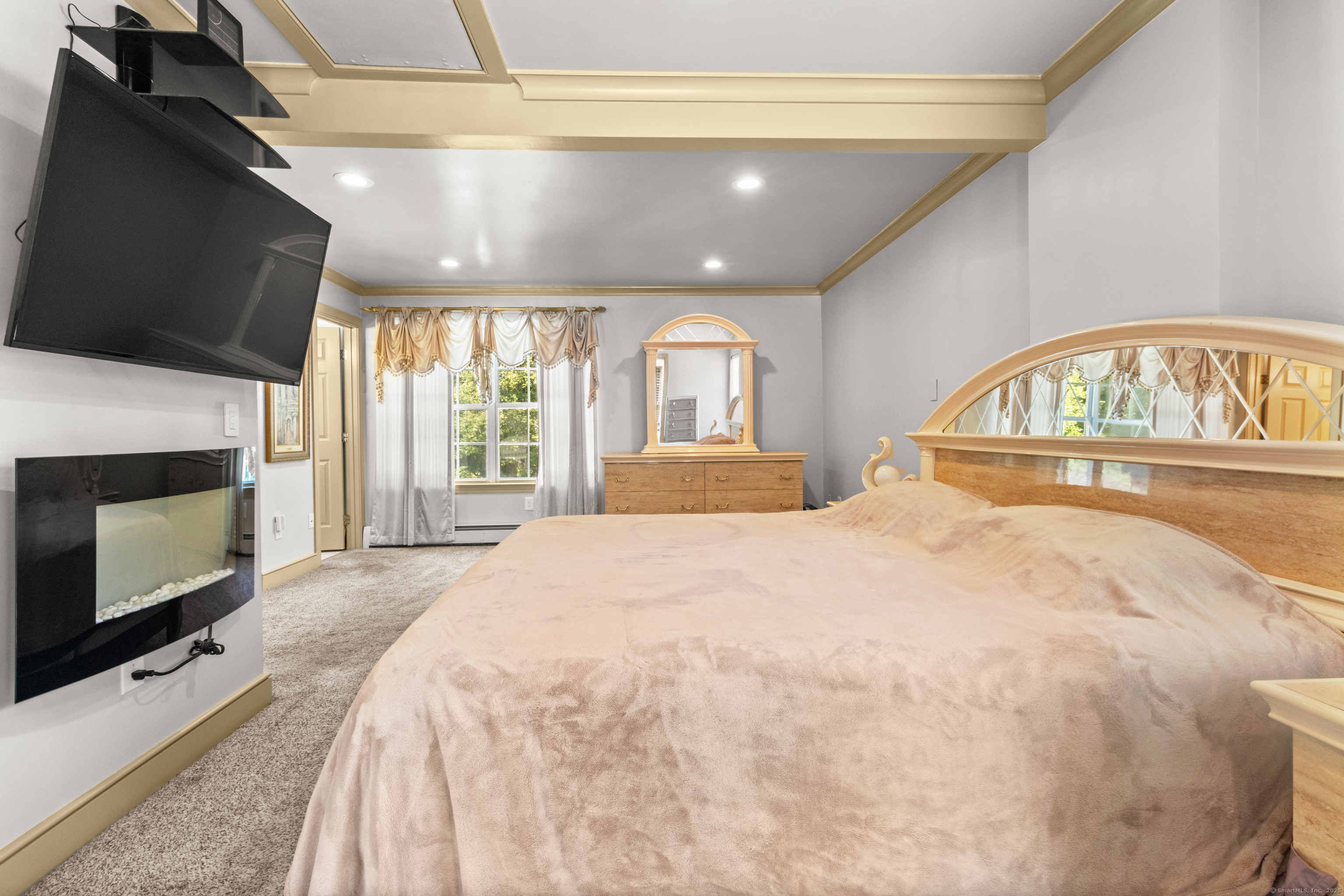 29 Quail Hollow Drive Windsor CT 06095