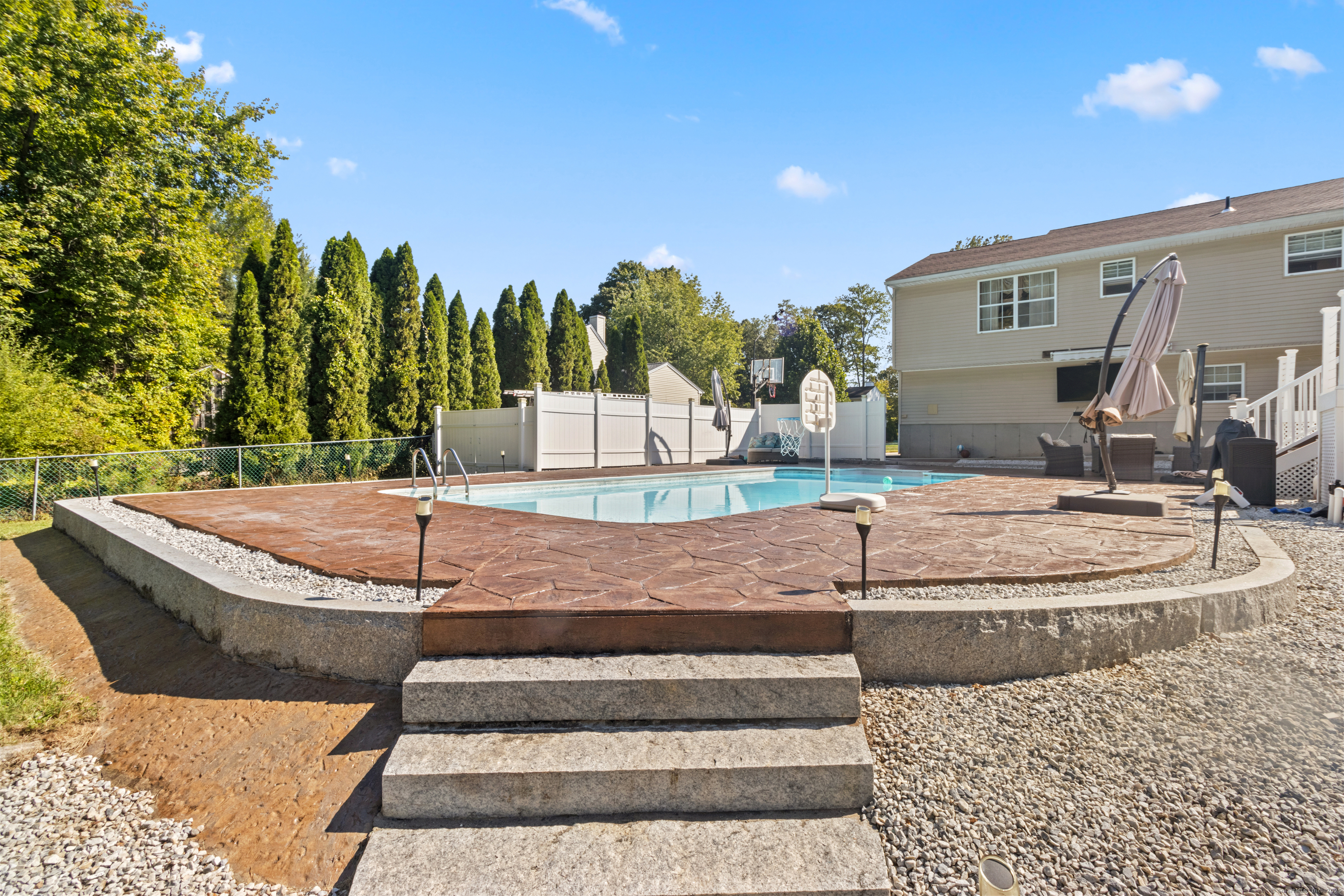 29 Quail Hollow Drive Windsor CT 06095