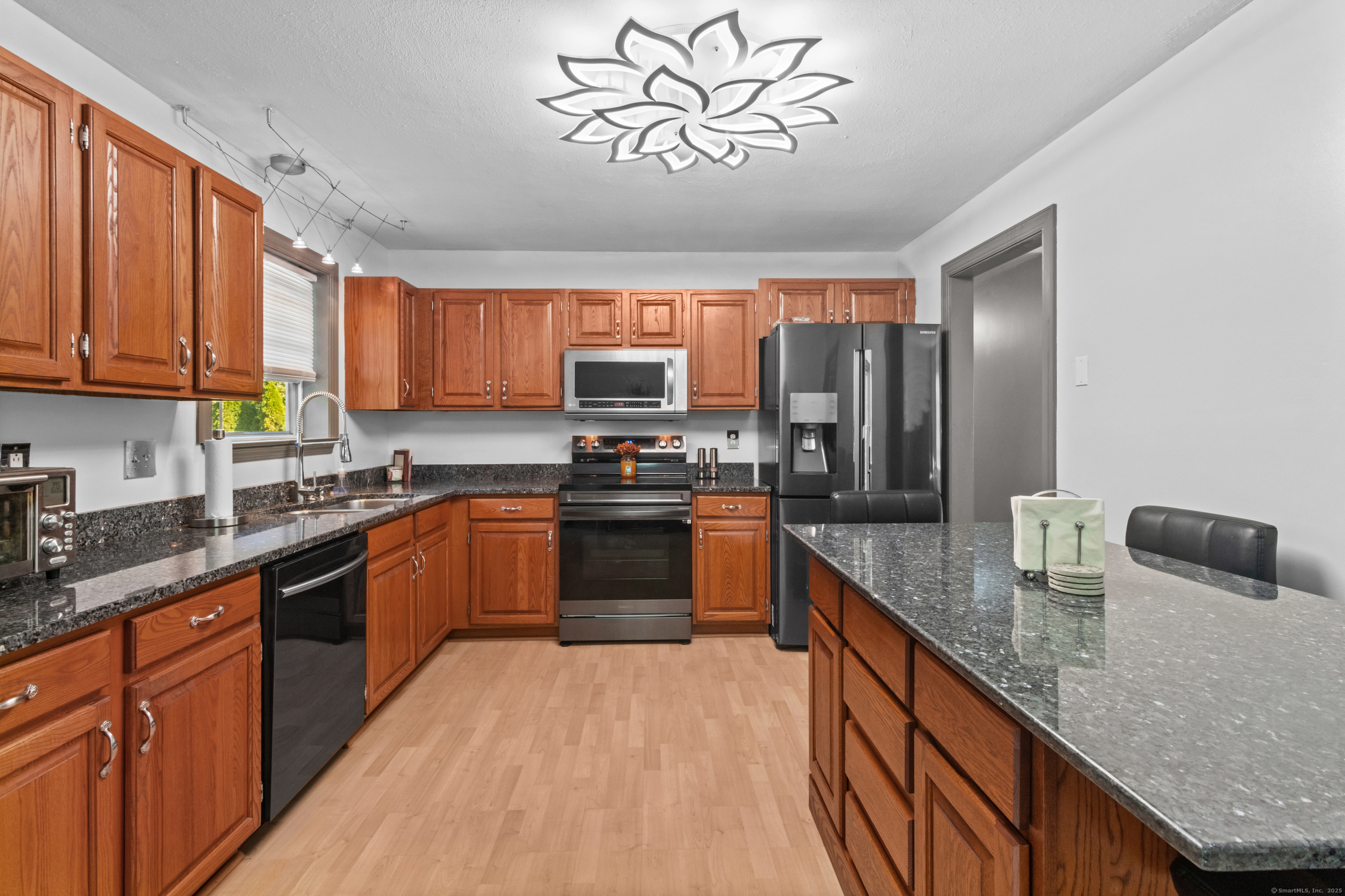 29 Quail Hollow Drive Windsor CT 06095