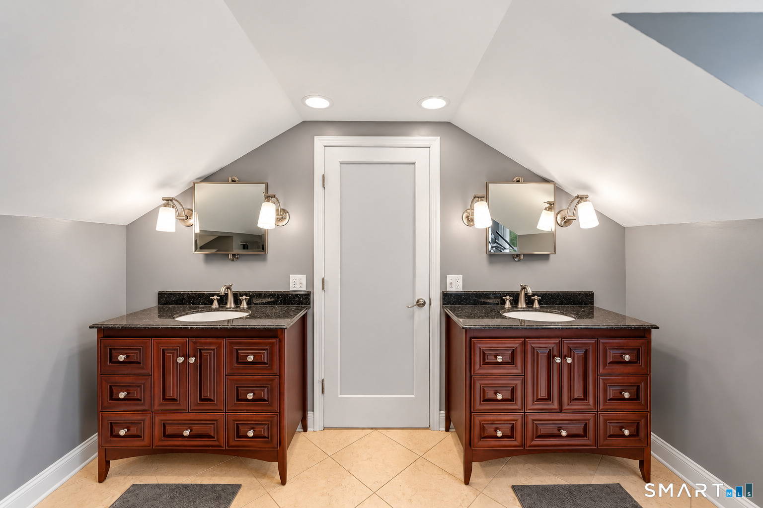 211 Old Farm Road Fairfield CT 06825