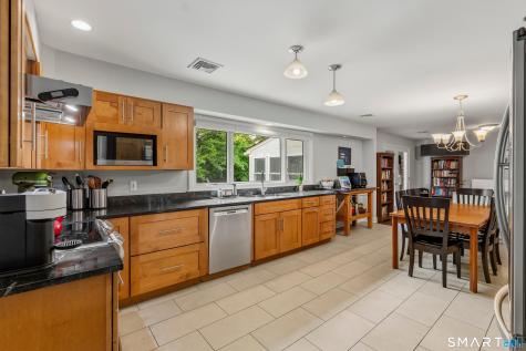 211 Old Farm Road Fairfield CT 06825