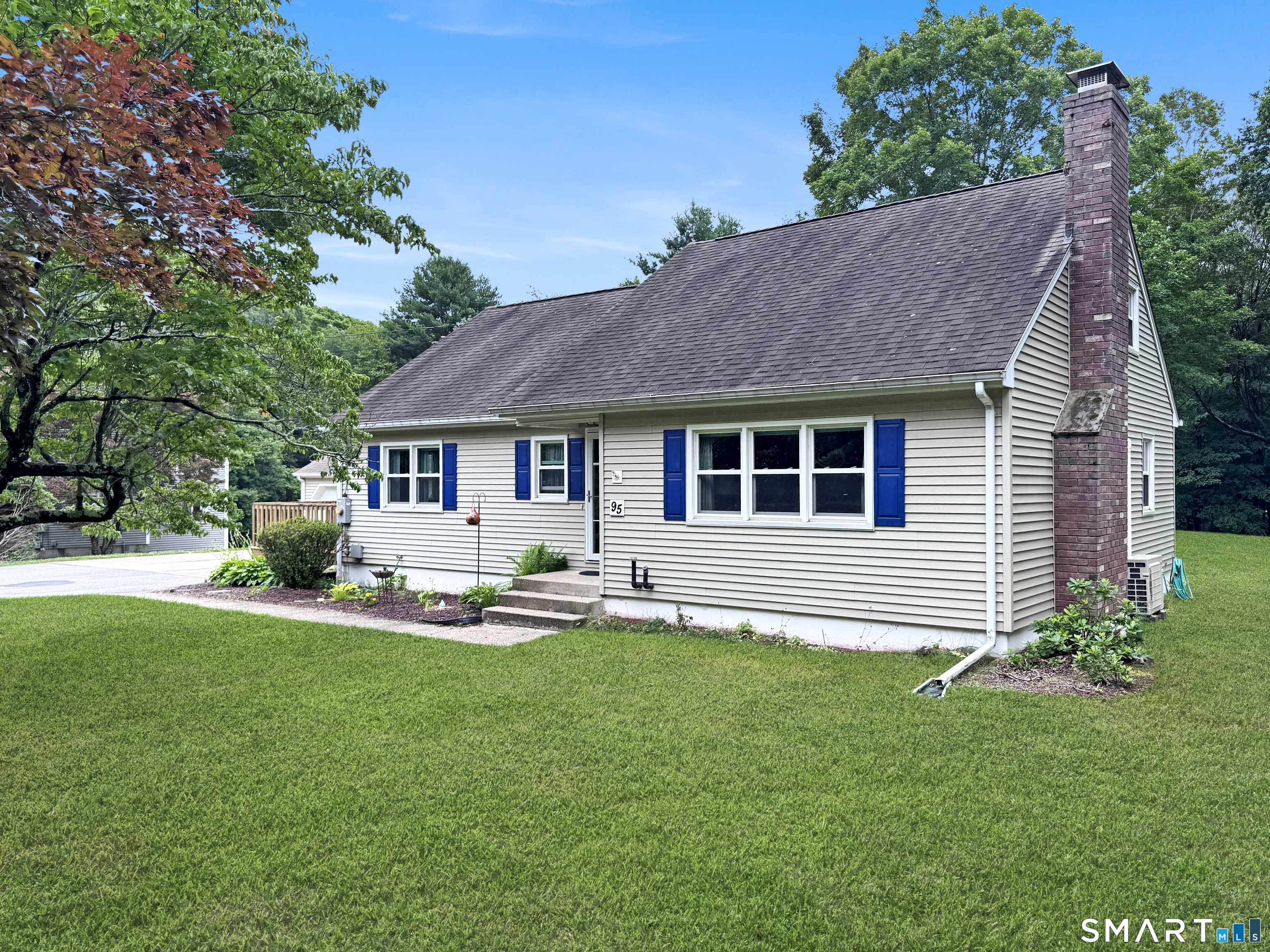 95 Stoddards Wharf Road Ledyard CT 06339