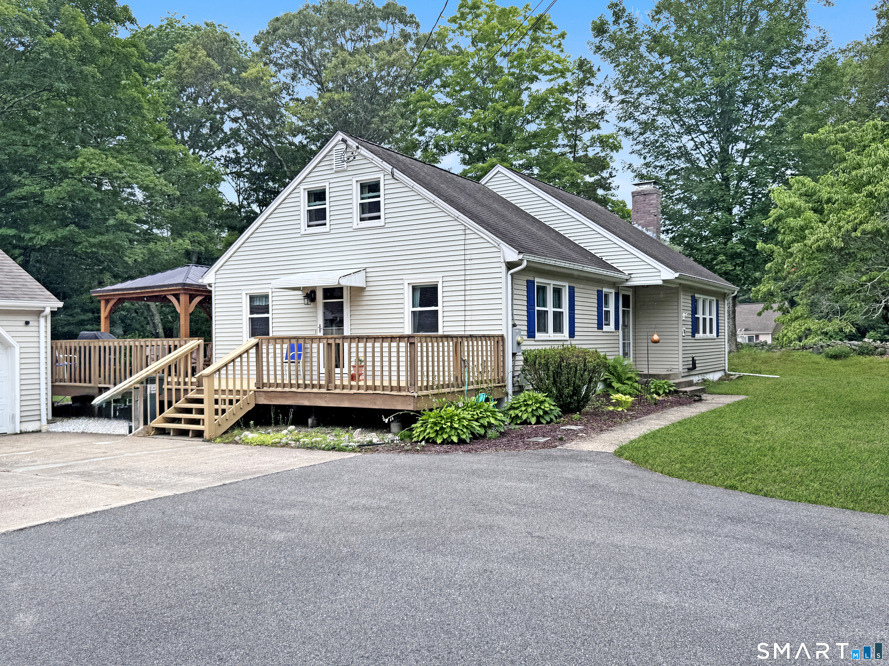 95 Stoddards Wharf Road Ledyard CT 06339