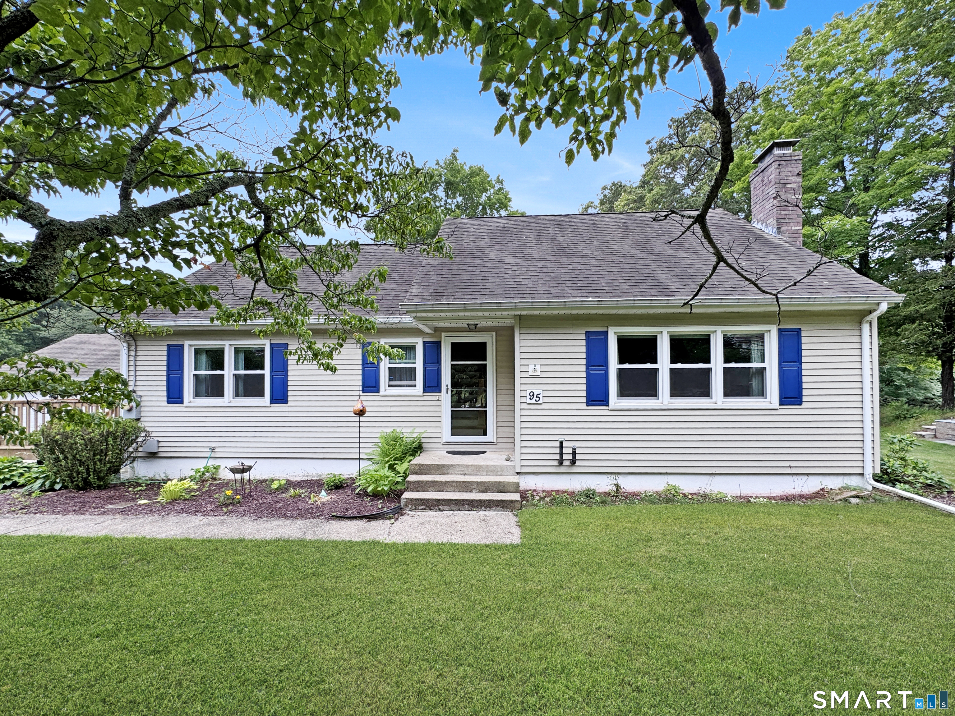 95 Stoddards Wharf Road Ledyard CT 06339