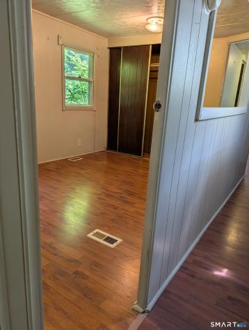 32 Breezy Lane Thompson CT 06262