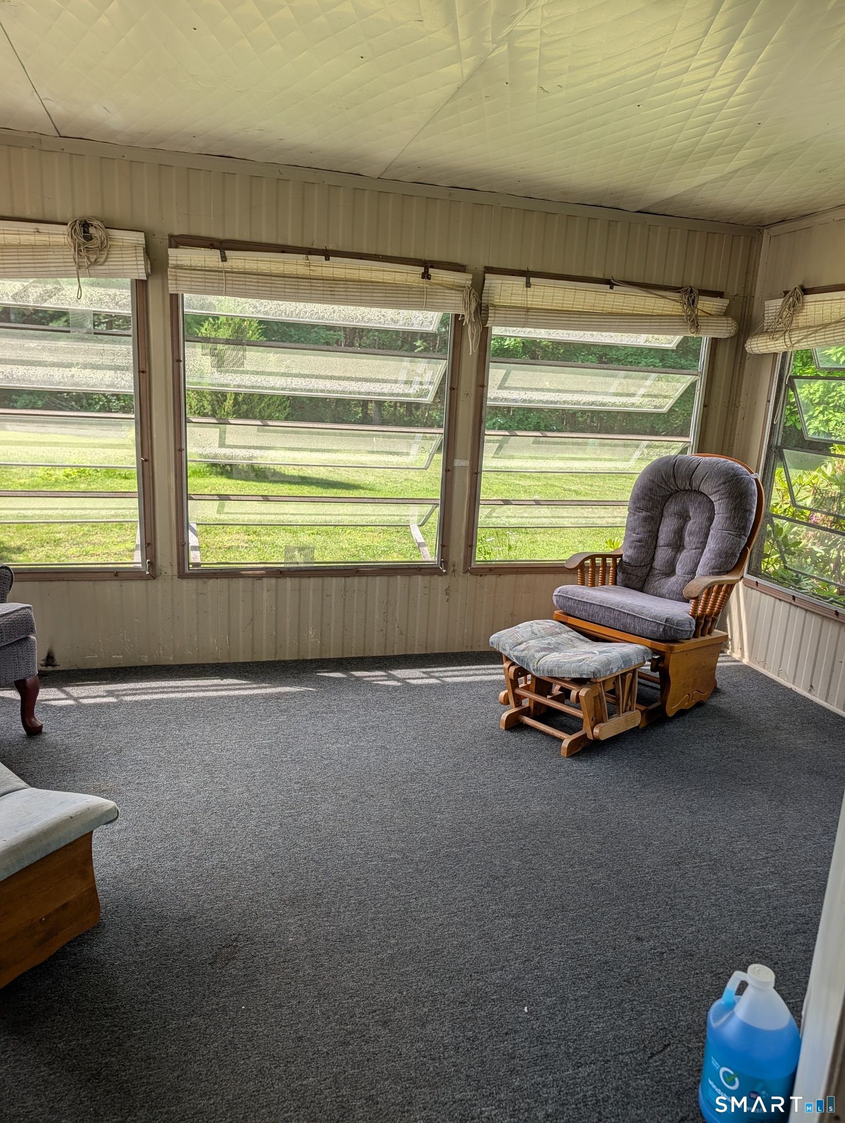 32 Breezy Lane Thompson CT 06262