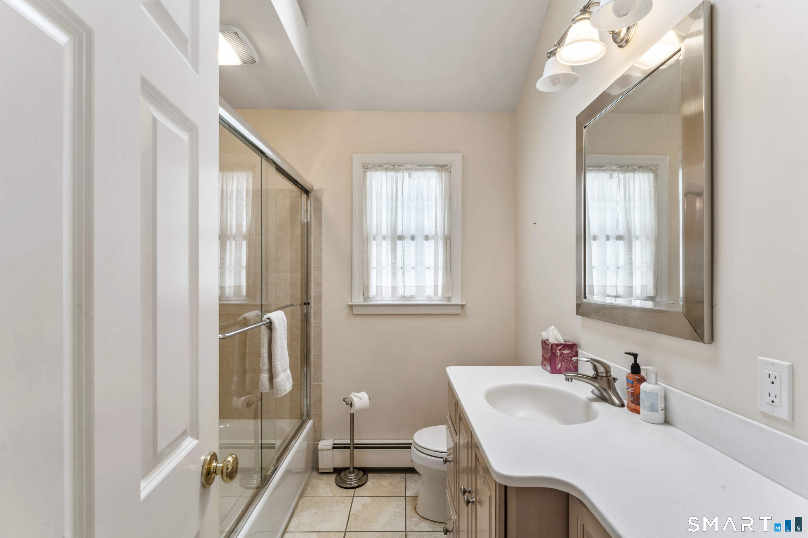 6 Crestwood Drive Newtown CT 06482
