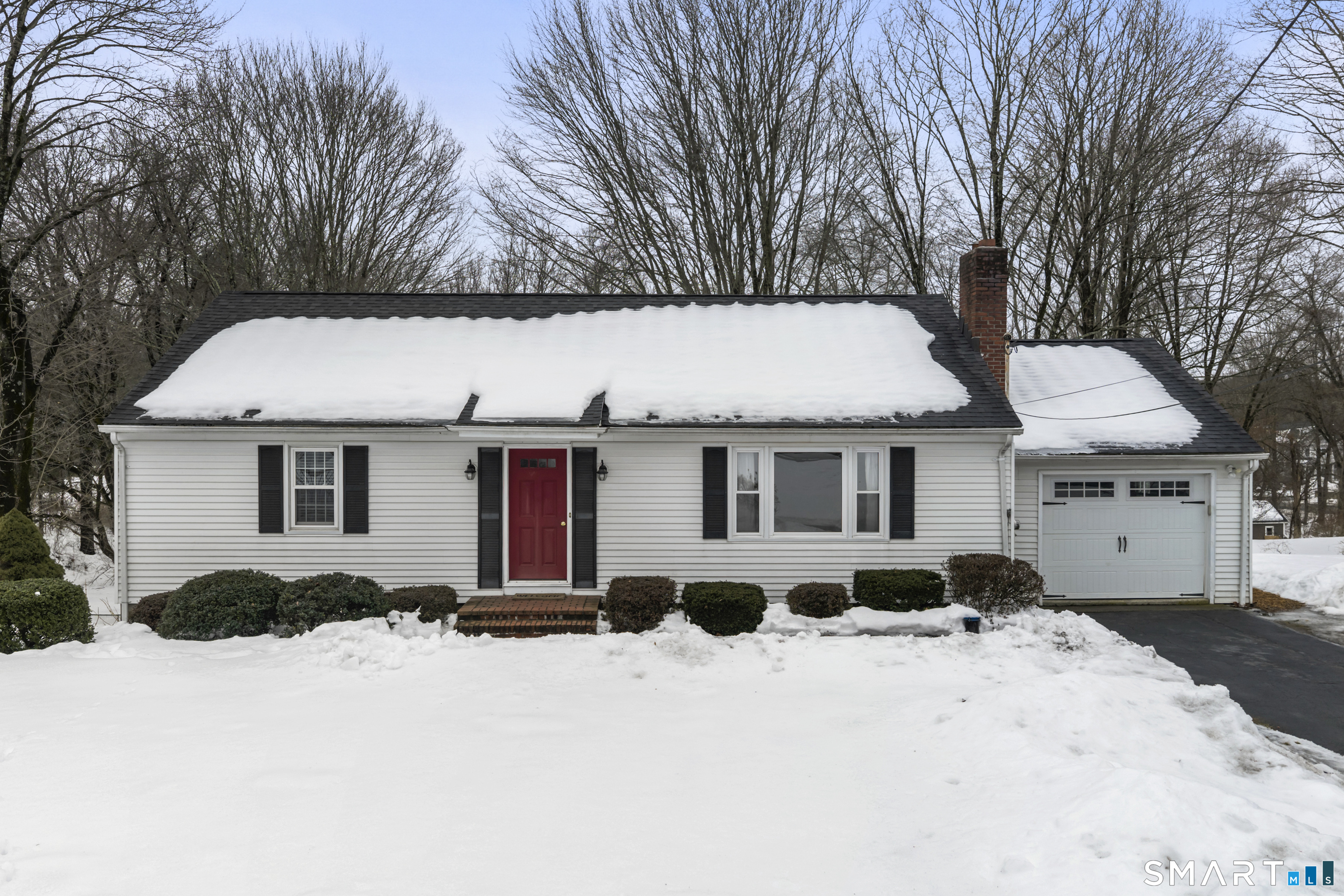 6 Crestwood Drive Newtown CT 06482