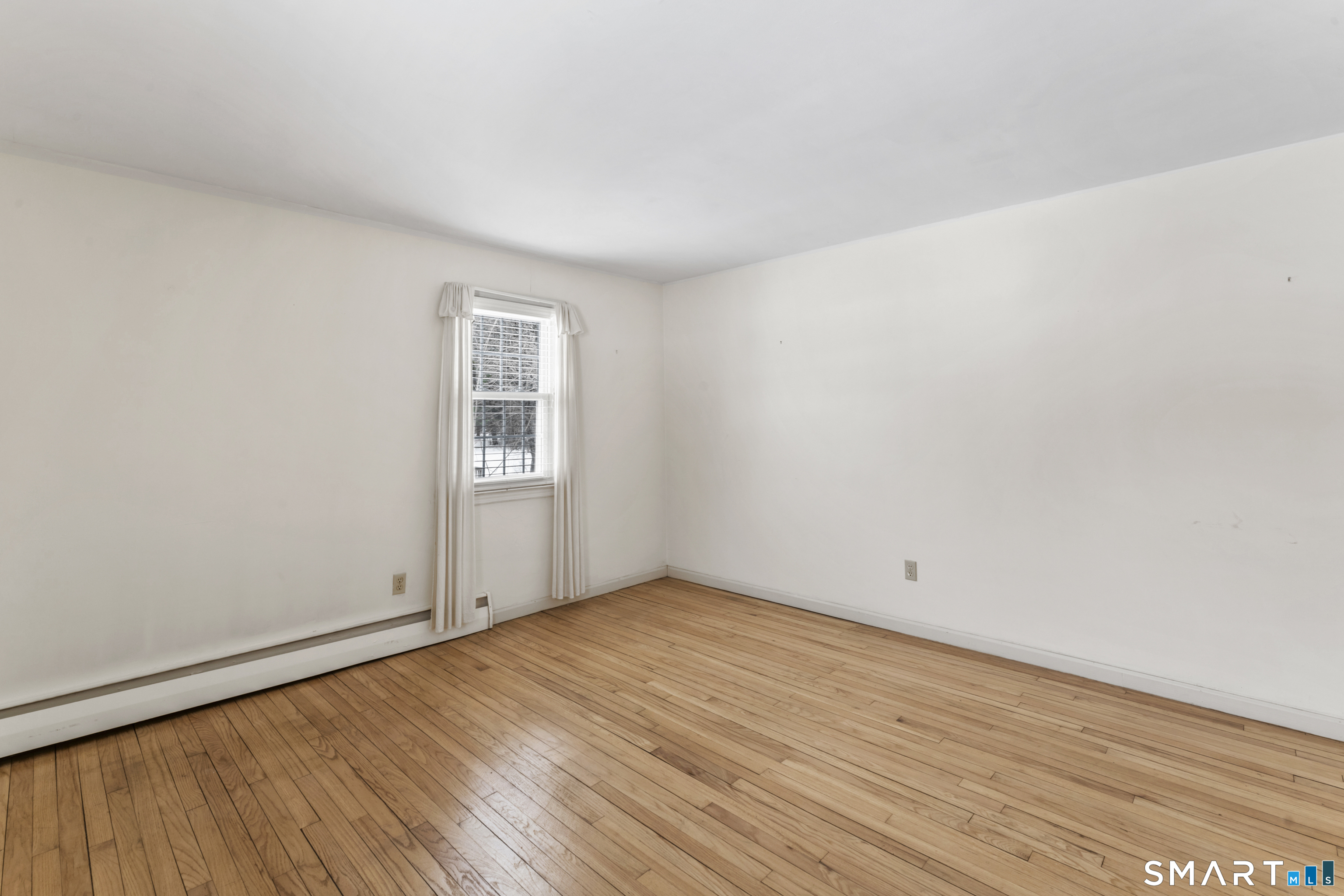 6 Crestwood Drive Newtown CT 06482