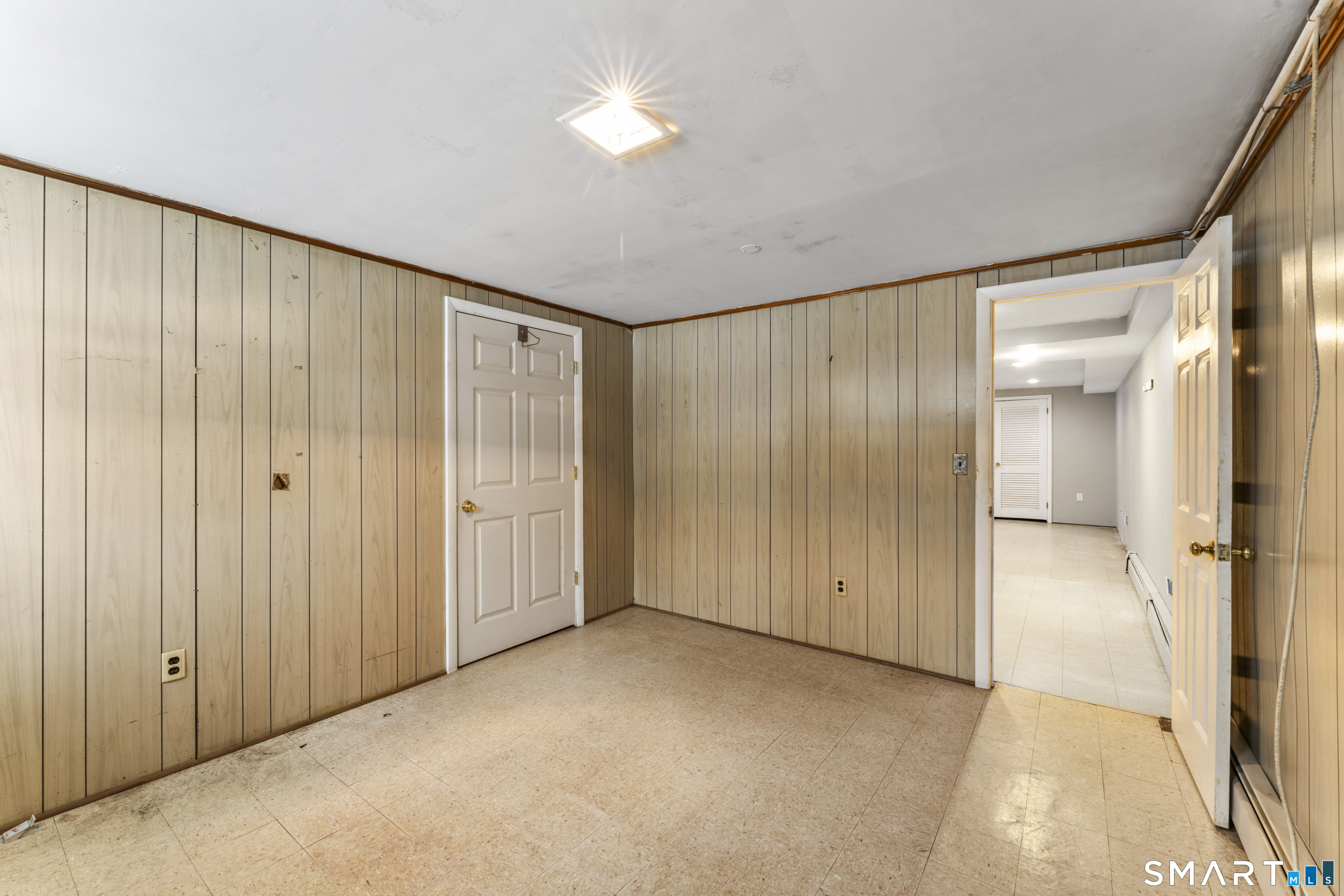 6 Crestwood Drive Newtown CT 06482