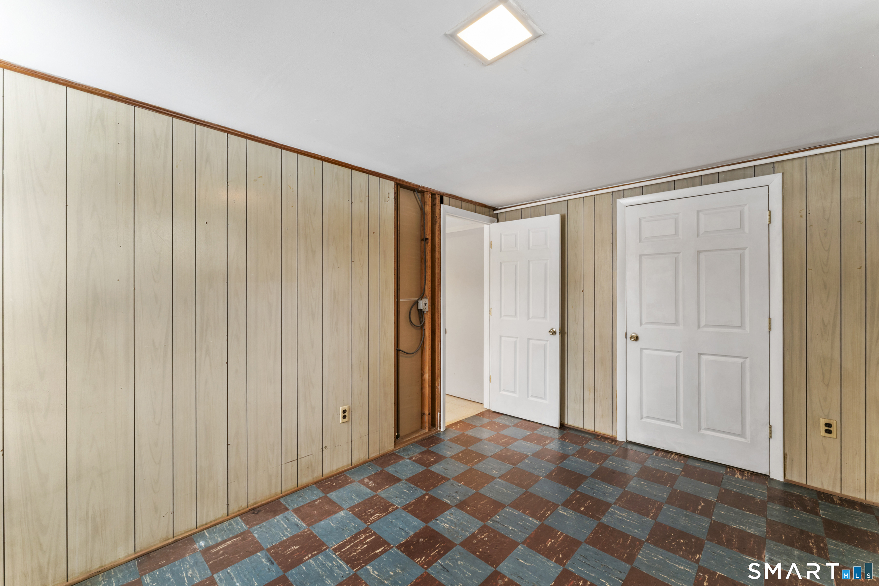 6 Crestwood Drive Newtown CT 06482