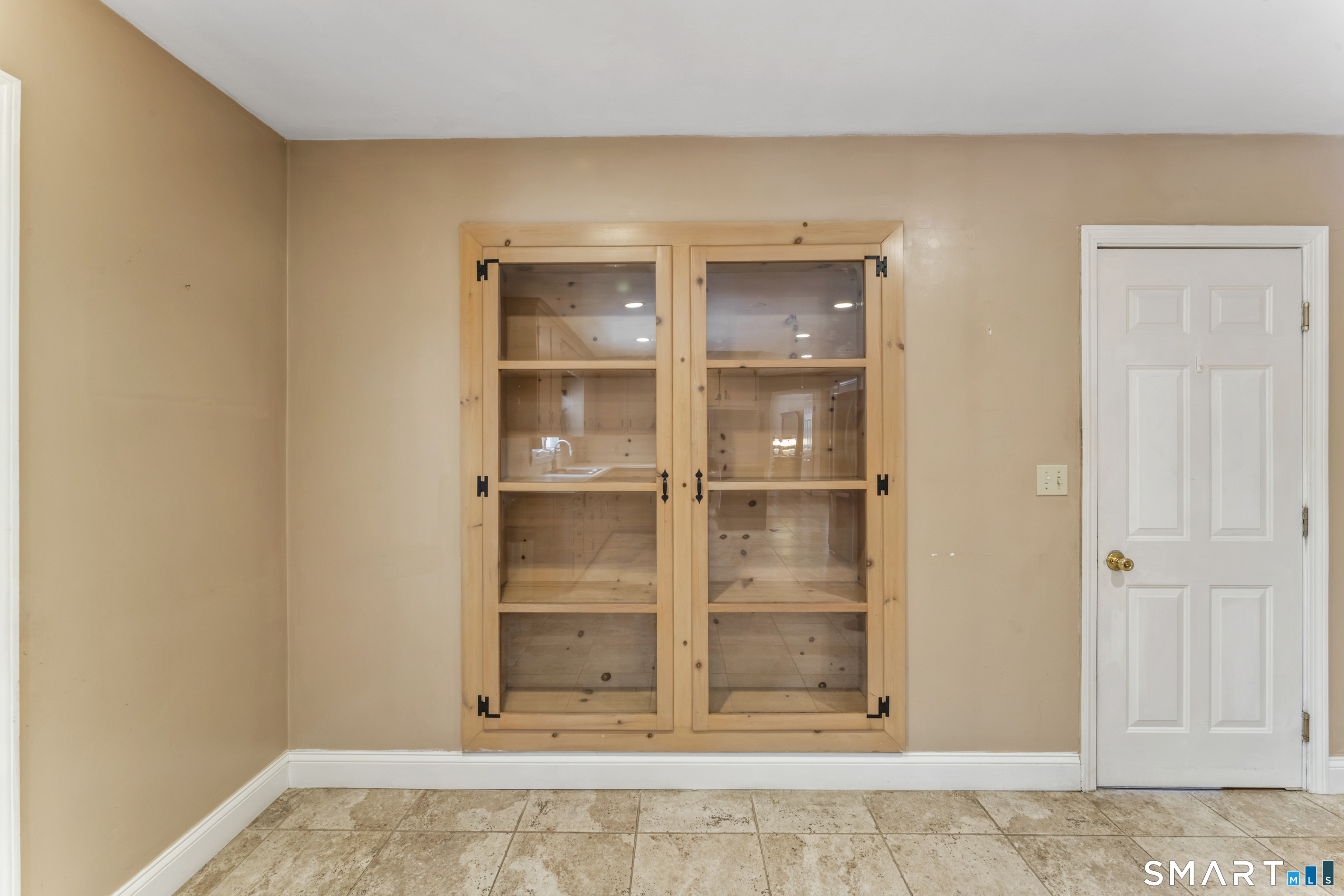 6 Crestwood Drive Newtown CT 06482