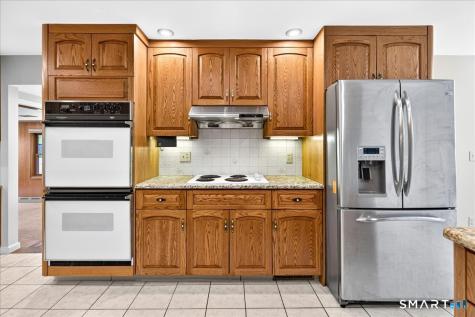 193 Dessa Drive Hamden CT 06517