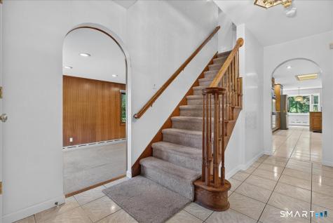 193 Dessa Drive Hamden CT 06517