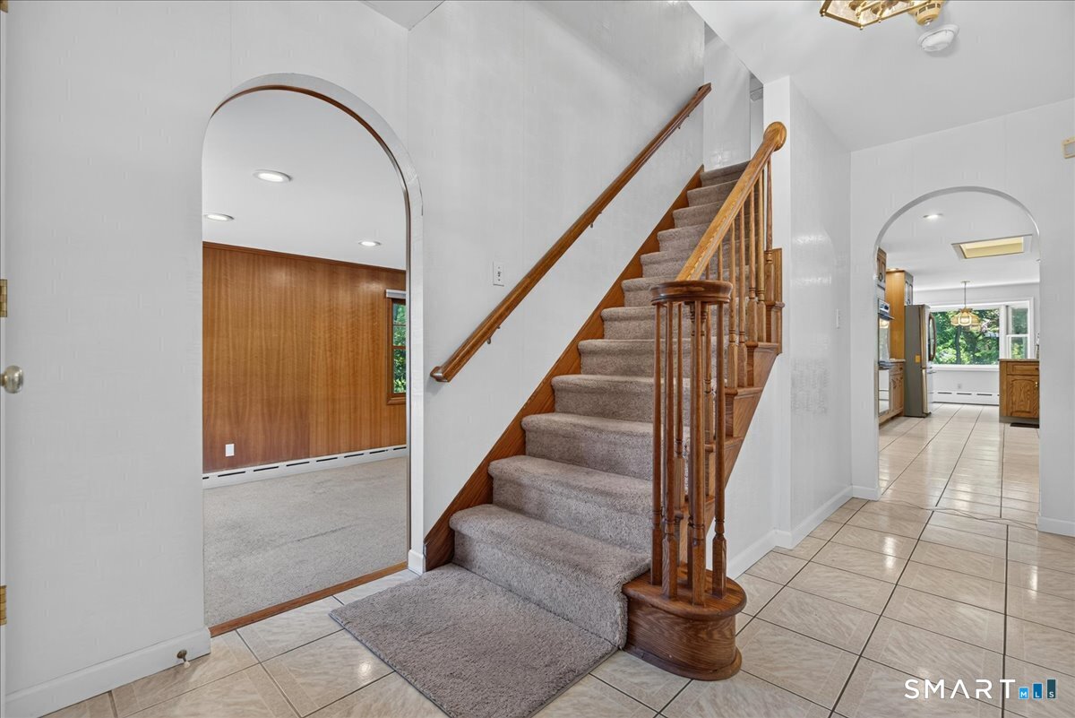 193 Dessa Drive Hamden CT 06517