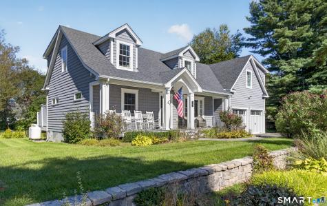 10 Meadowbrook Lane Stonington CT 06355