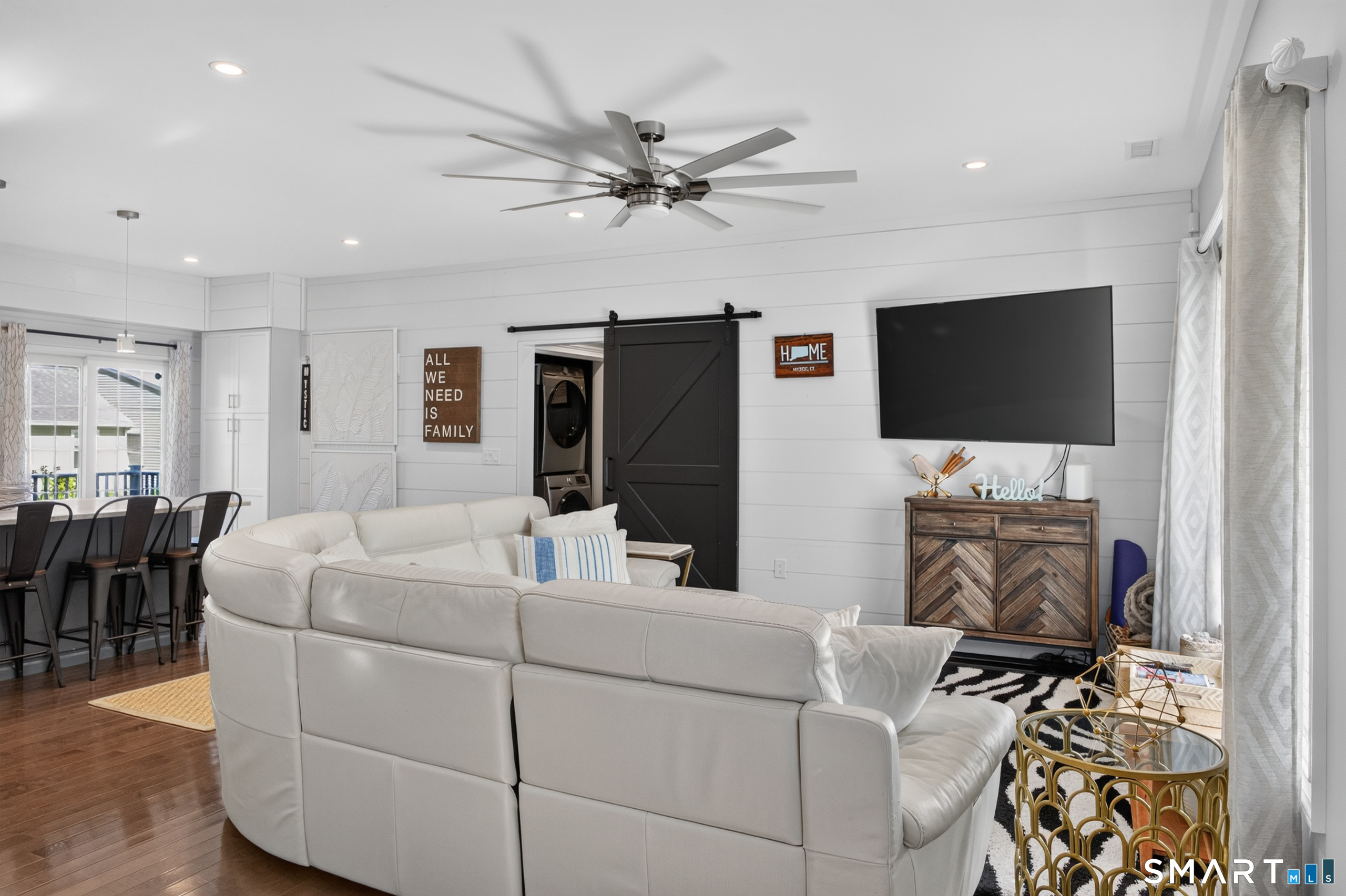10 Meadowbrook Lane Stonington CT 06355