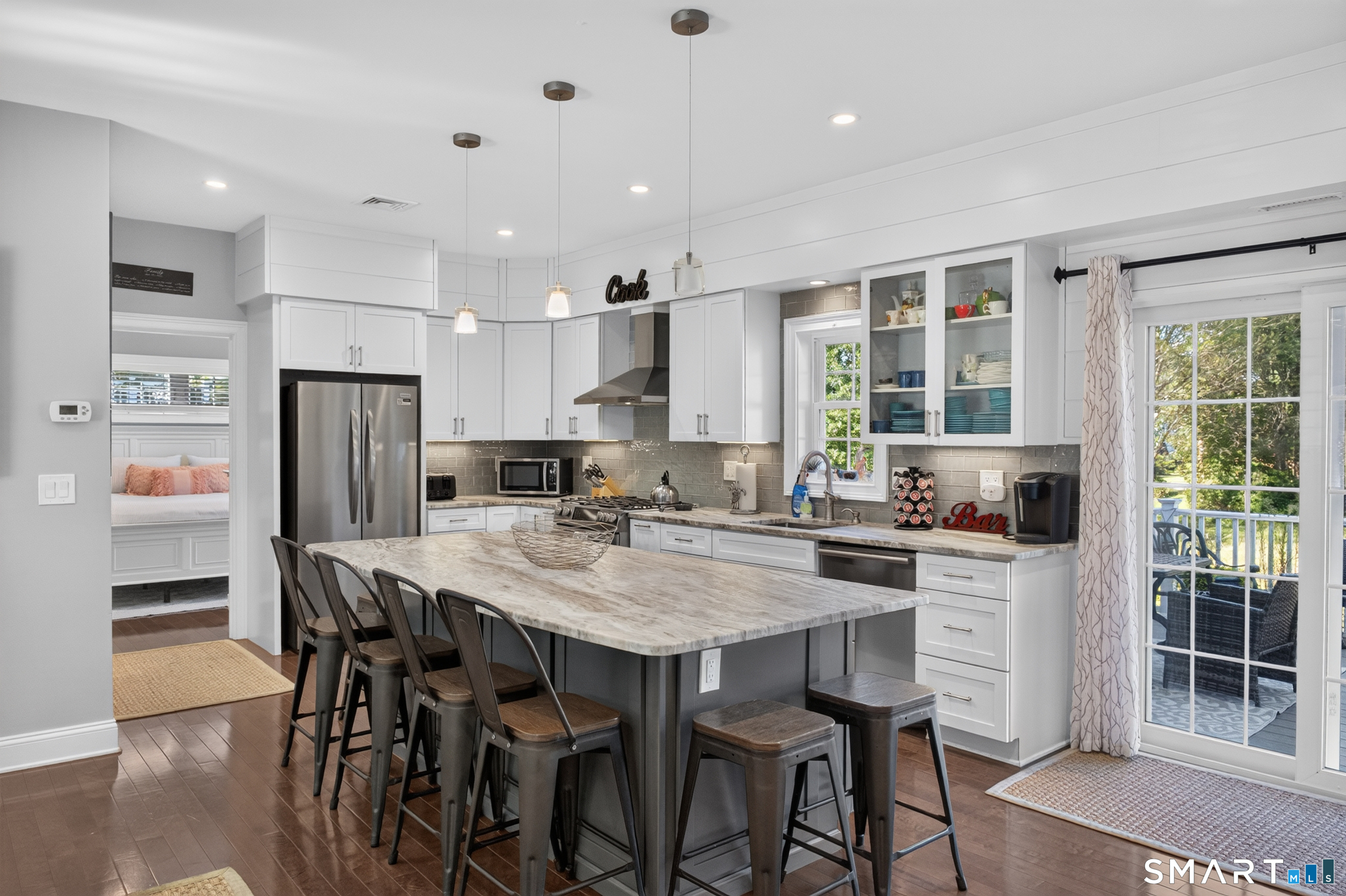 10 Meadowbrook Lane Stonington CT 06355
