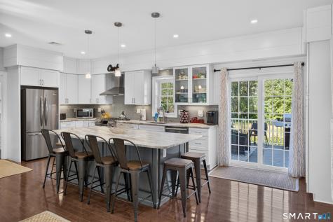 10 Meadowbrook Lane Stonington CT 06355