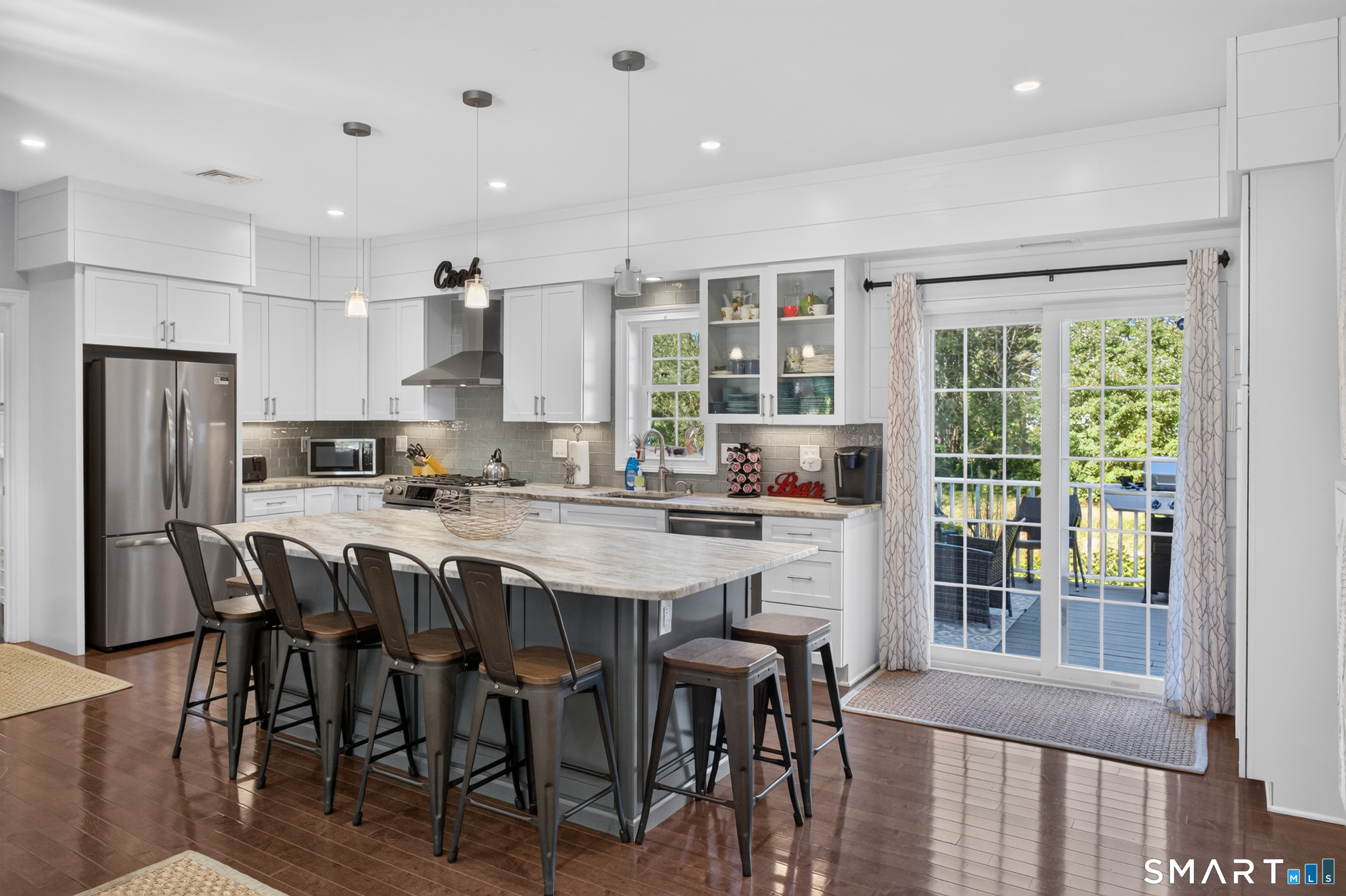 10 Meadowbrook Lane Stonington CT 06355