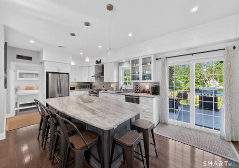 10 Meadowbrook Lane Stonington CT 06355