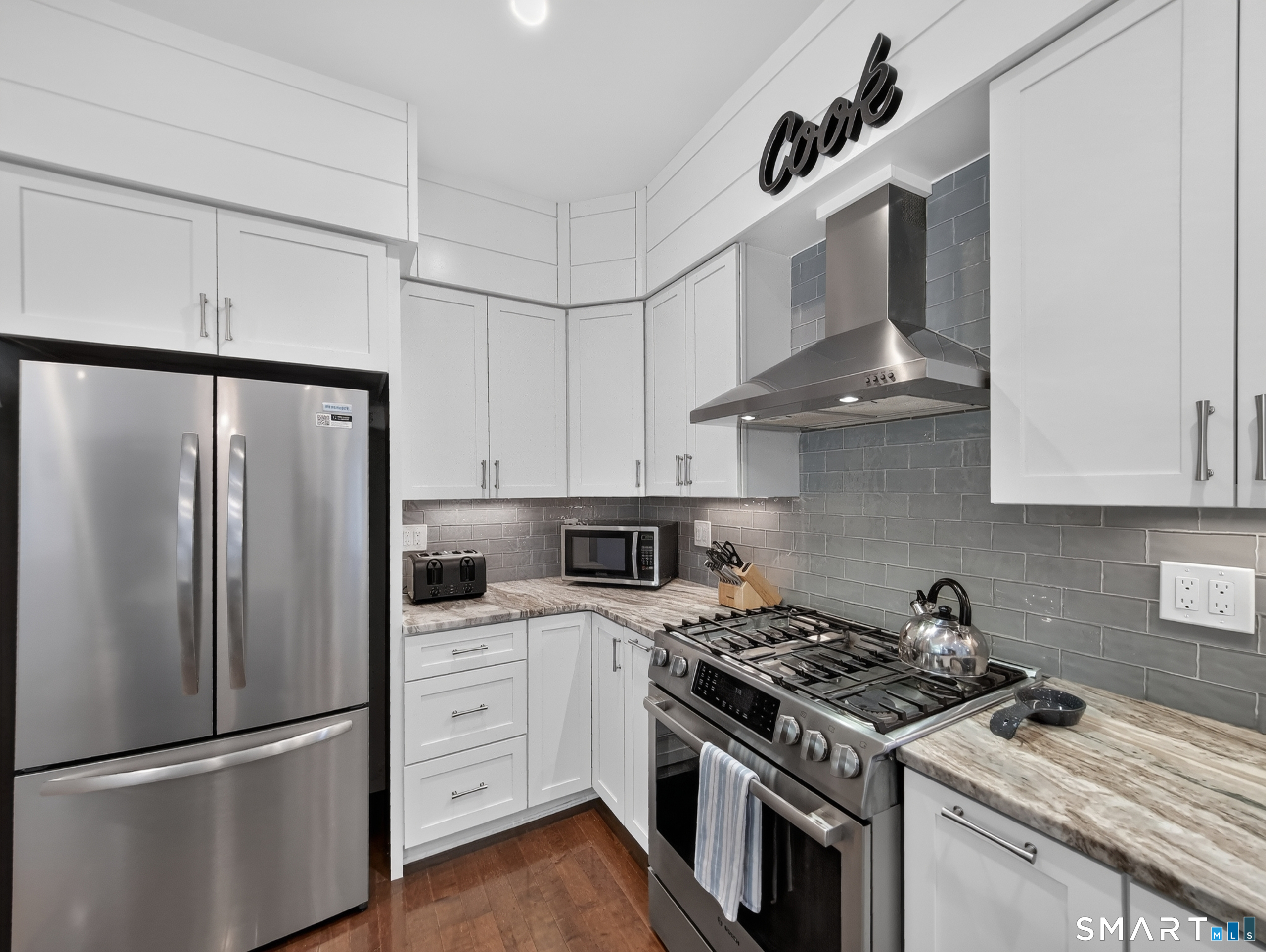 10 Meadowbrook Lane Stonington CT 06355