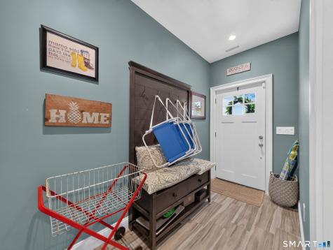 10 Meadowbrook Lane Stonington CT 06355