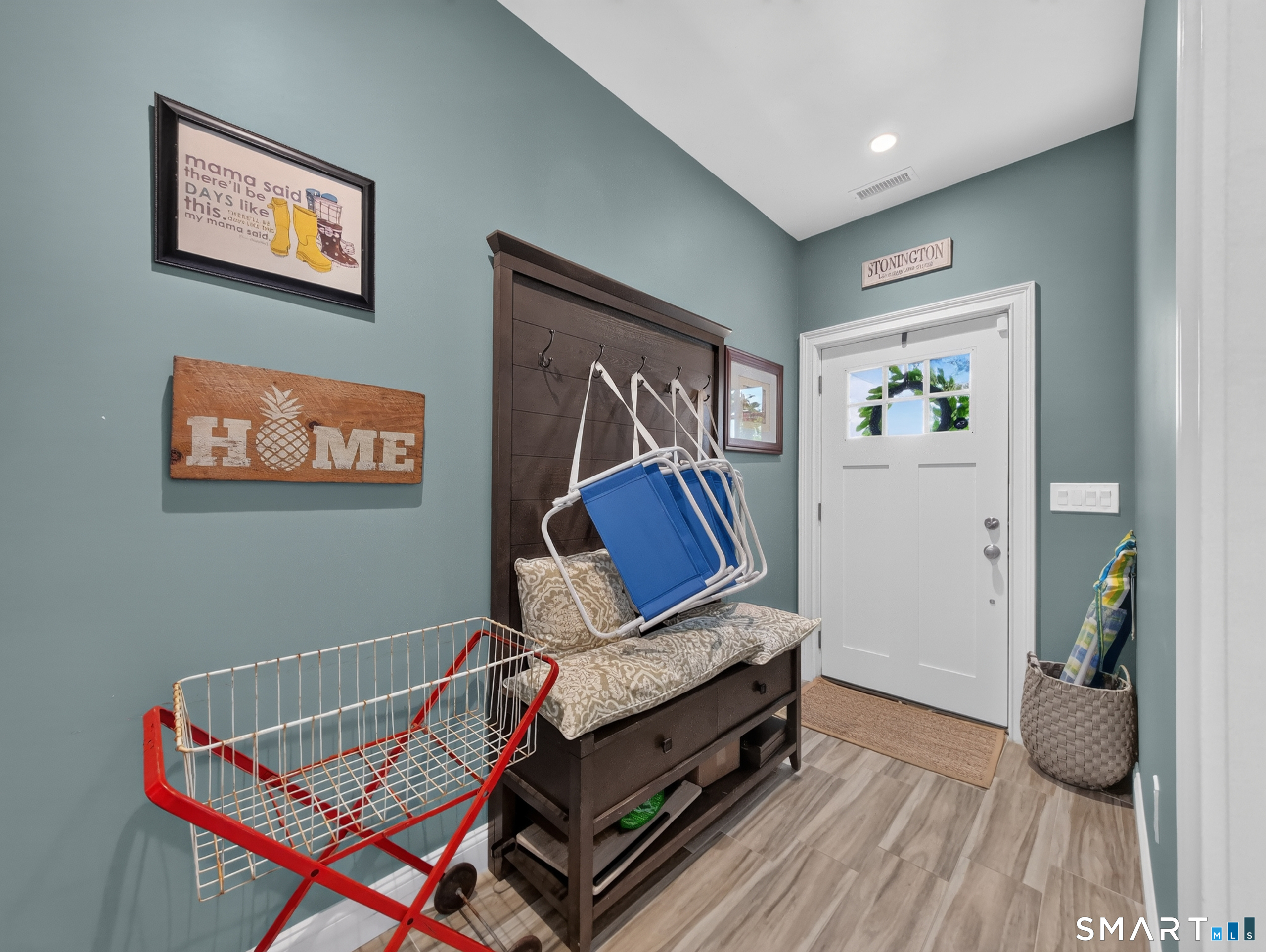 10 Meadowbrook Lane Stonington CT 06355