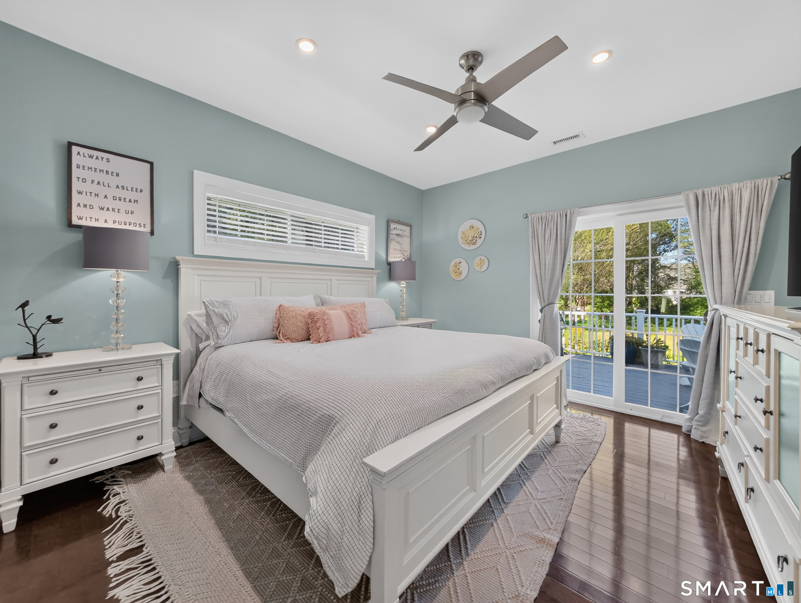 10 Meadowbrook Lane Stonington CT 06355
