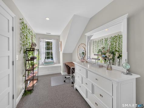 10 Meadowbrook Lane Stonington CT 06355