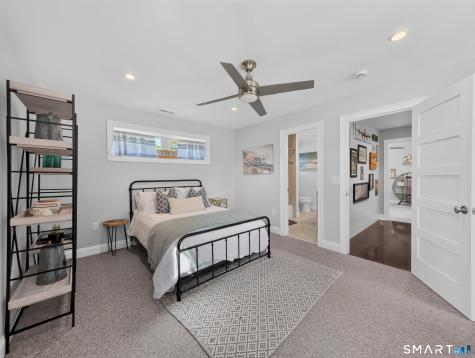 10 Meadowbrook Lane Stonington CT 06355