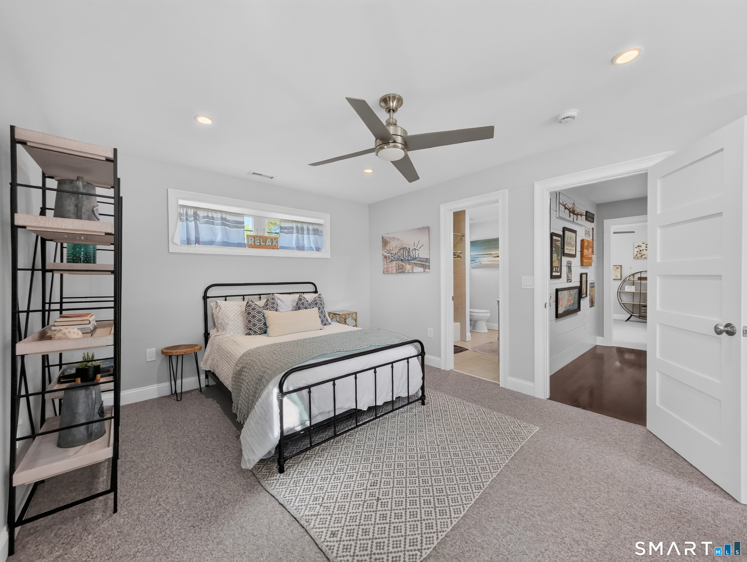 10 Meadowbrook Lane Stonington CT 06355