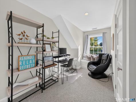 10 Meadowbrook Lane Stonington CT 06355