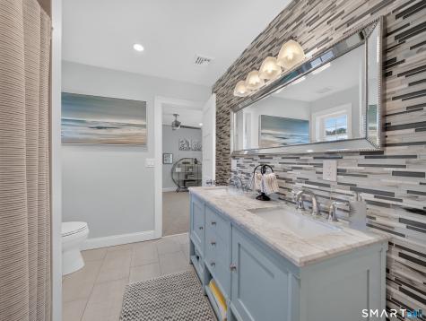 10 Meadowbrook Lane Stonington CT 06355