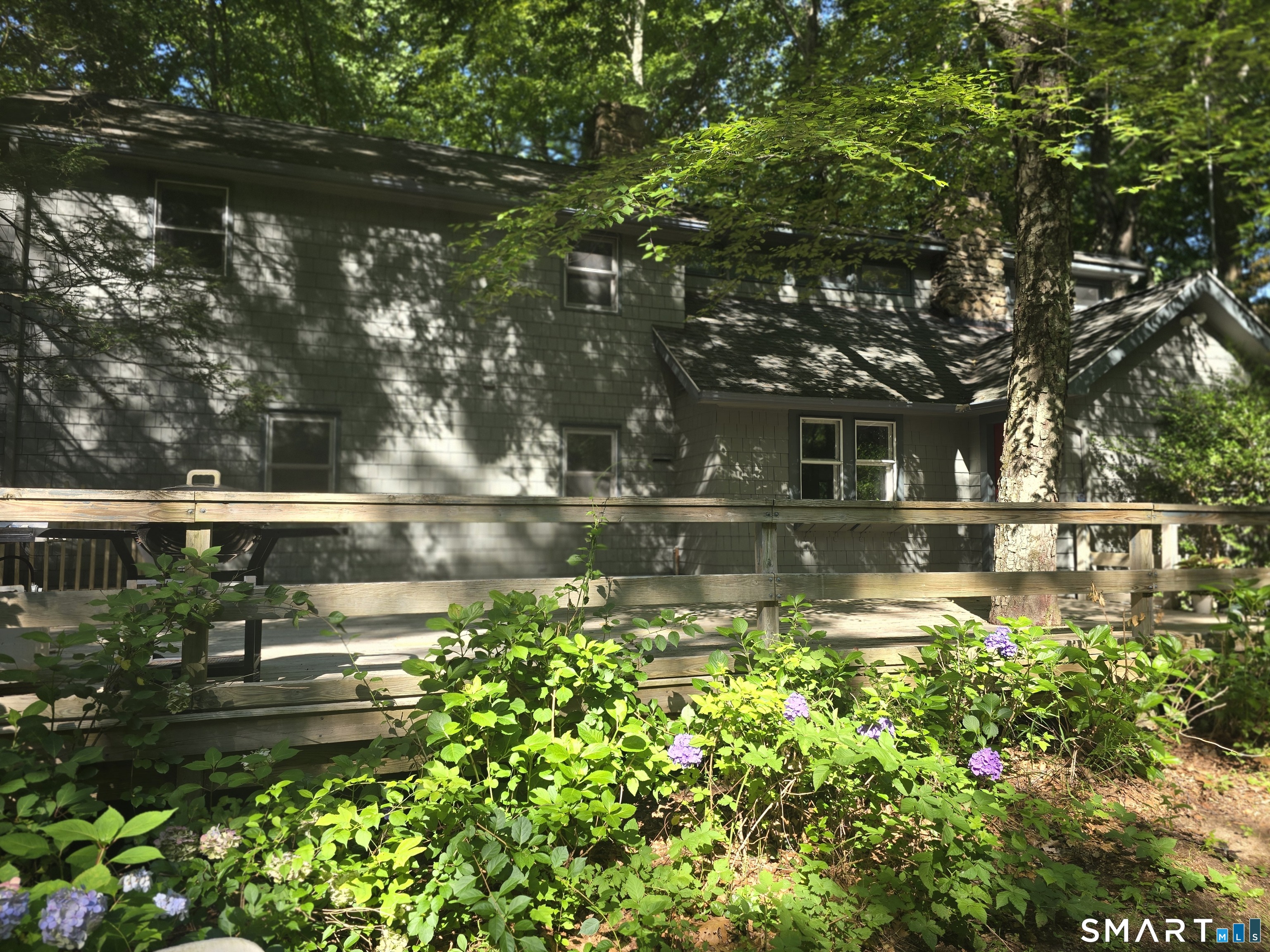 17 Bradley Lane Newtown CT 06482