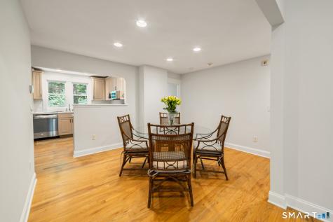 17 Bradley Lane Newtown CT 06482