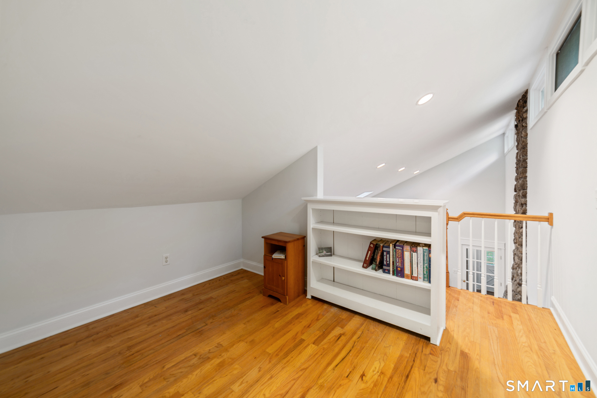 17 Bradley Lane Newtown CT 06482