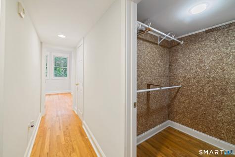 17 Bradley Lane Newtown CT 06482
