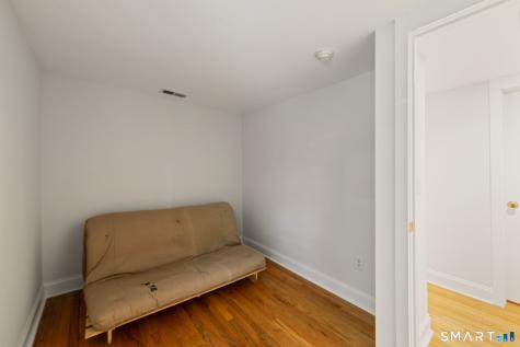 17 Bradley Lane Newtown CT 06482