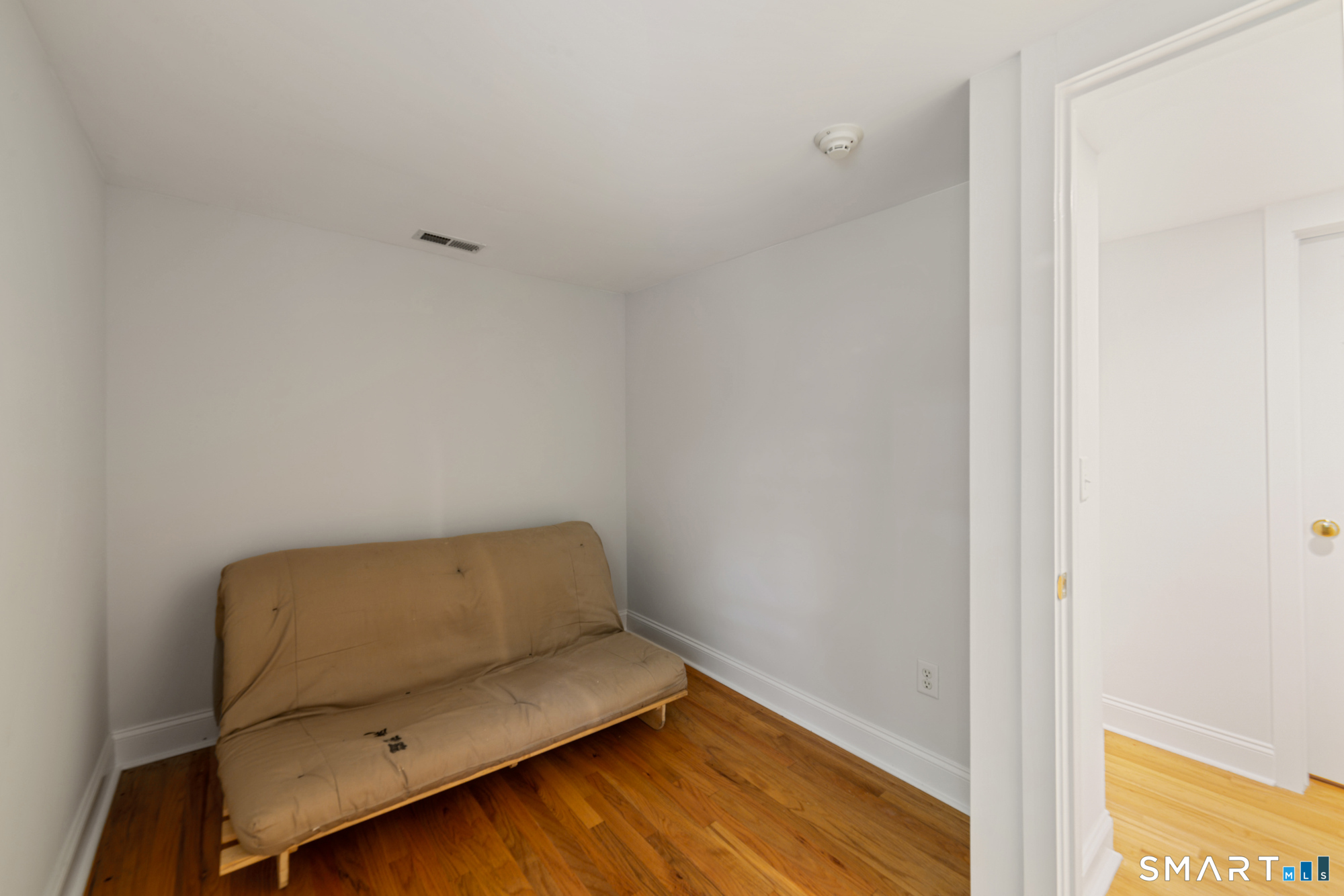 17 Bradley Lane Newtown CT 06482