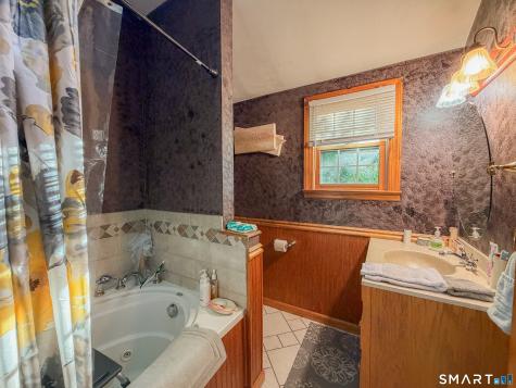 7 Ertel Drive Ellington CT 06029