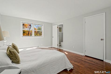 44 Geraldine Circle Trumbull CT 06611