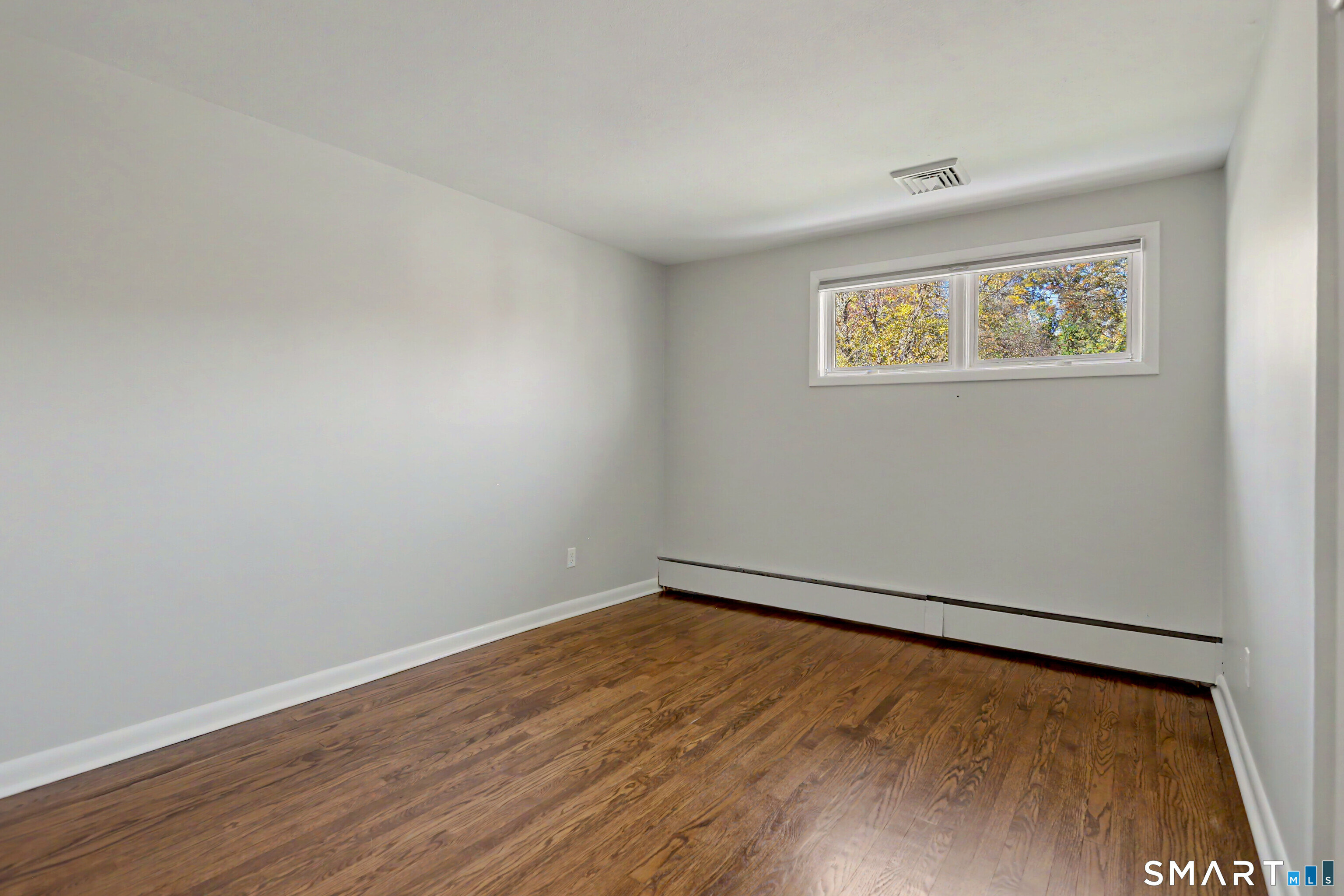 44 Geraldine Circle Trumbull CT 06611