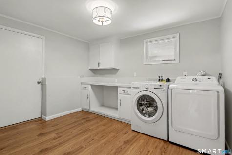 44 Geraldine Circle Trumbull CT 06611