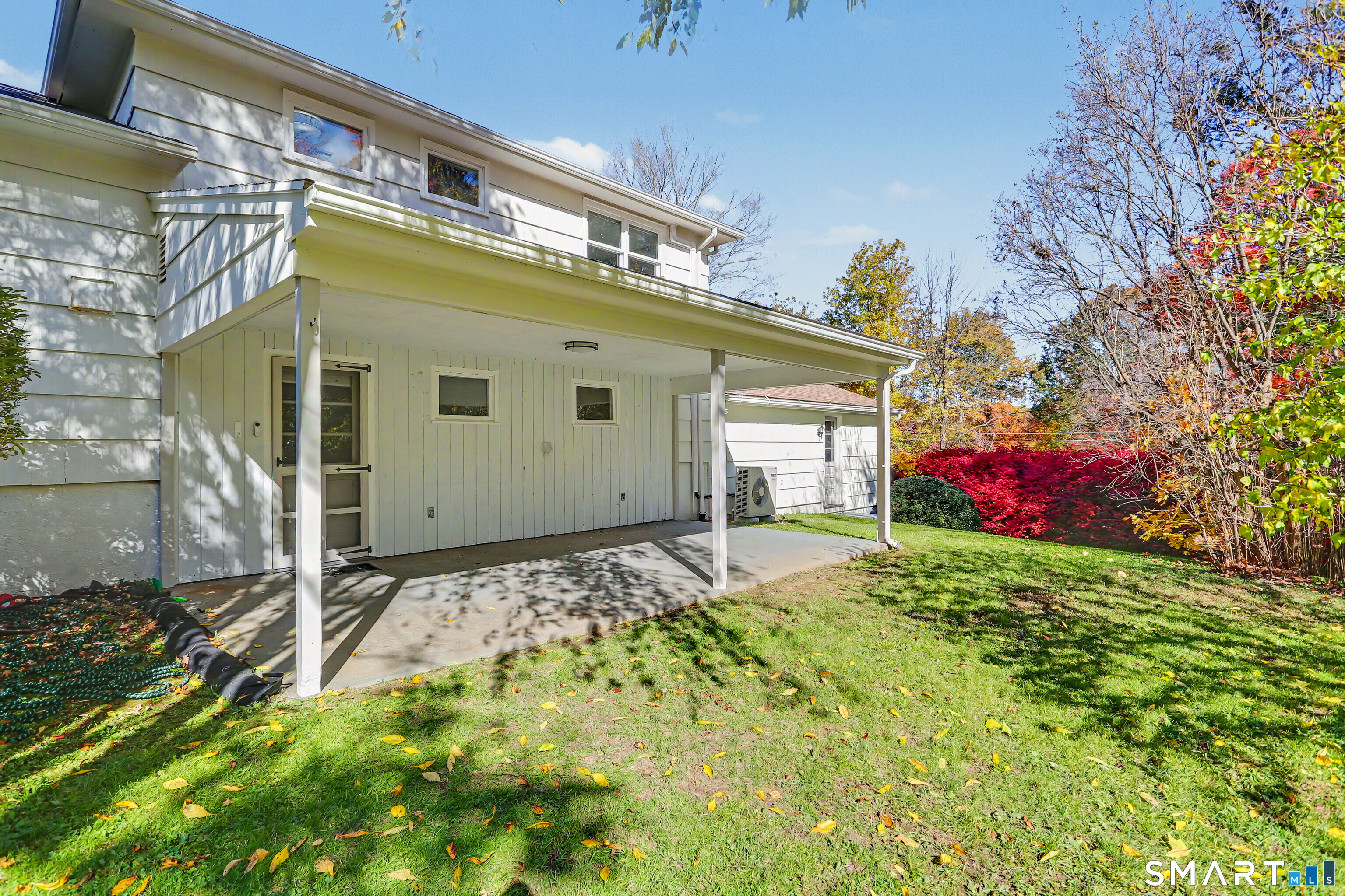 44 Geraldine Circle Trumbull CT 06611