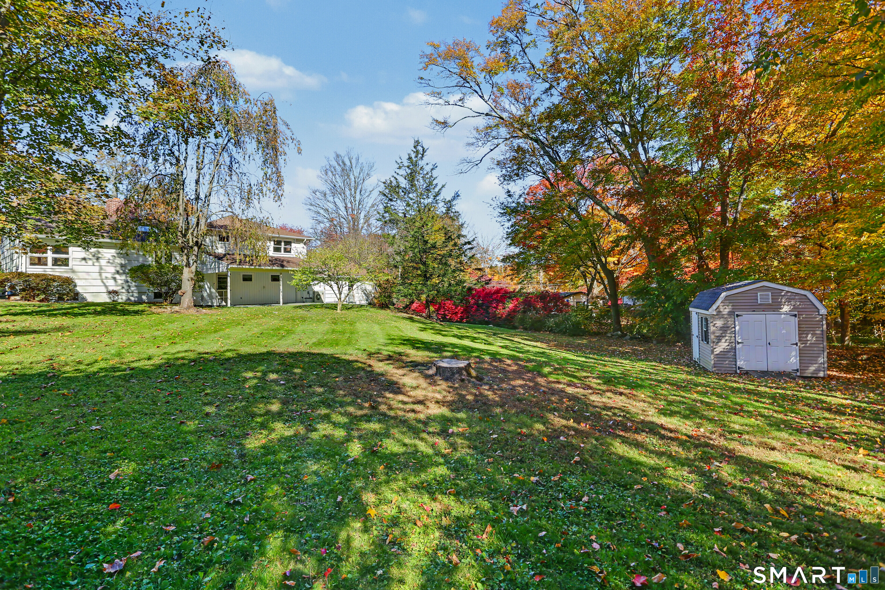 44 Geraldine Circle Trumbull CT 06611