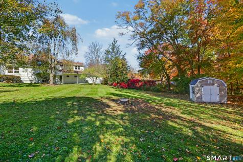 44 Geraldine Circle Trumbull CT 06611