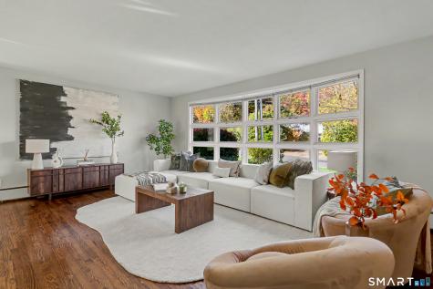 44 Geraldine Circle Trumbull CT 06611